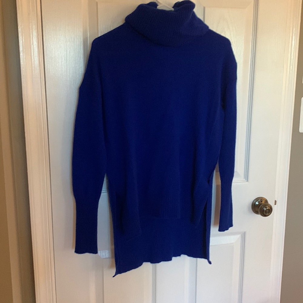 Cashmere sweater. Like new.